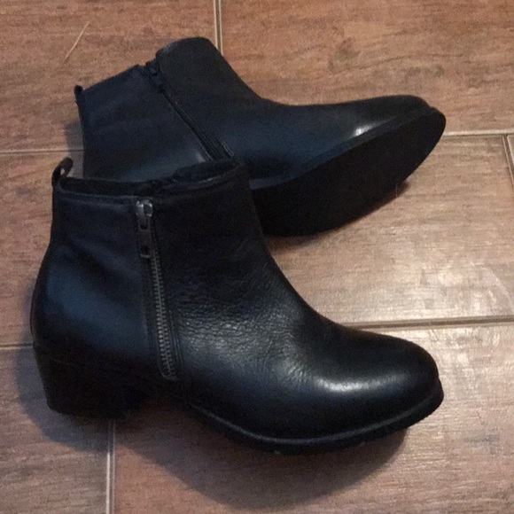 skechers 2 inch heel